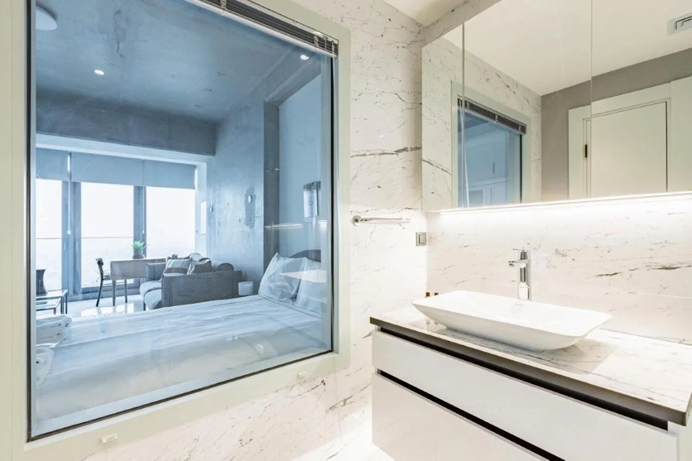 Trendy Cool Bright Studio Parking Poolviews! #254 Istanbul